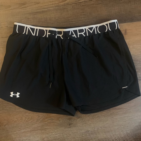 Running shorts - Picture 2 of 6